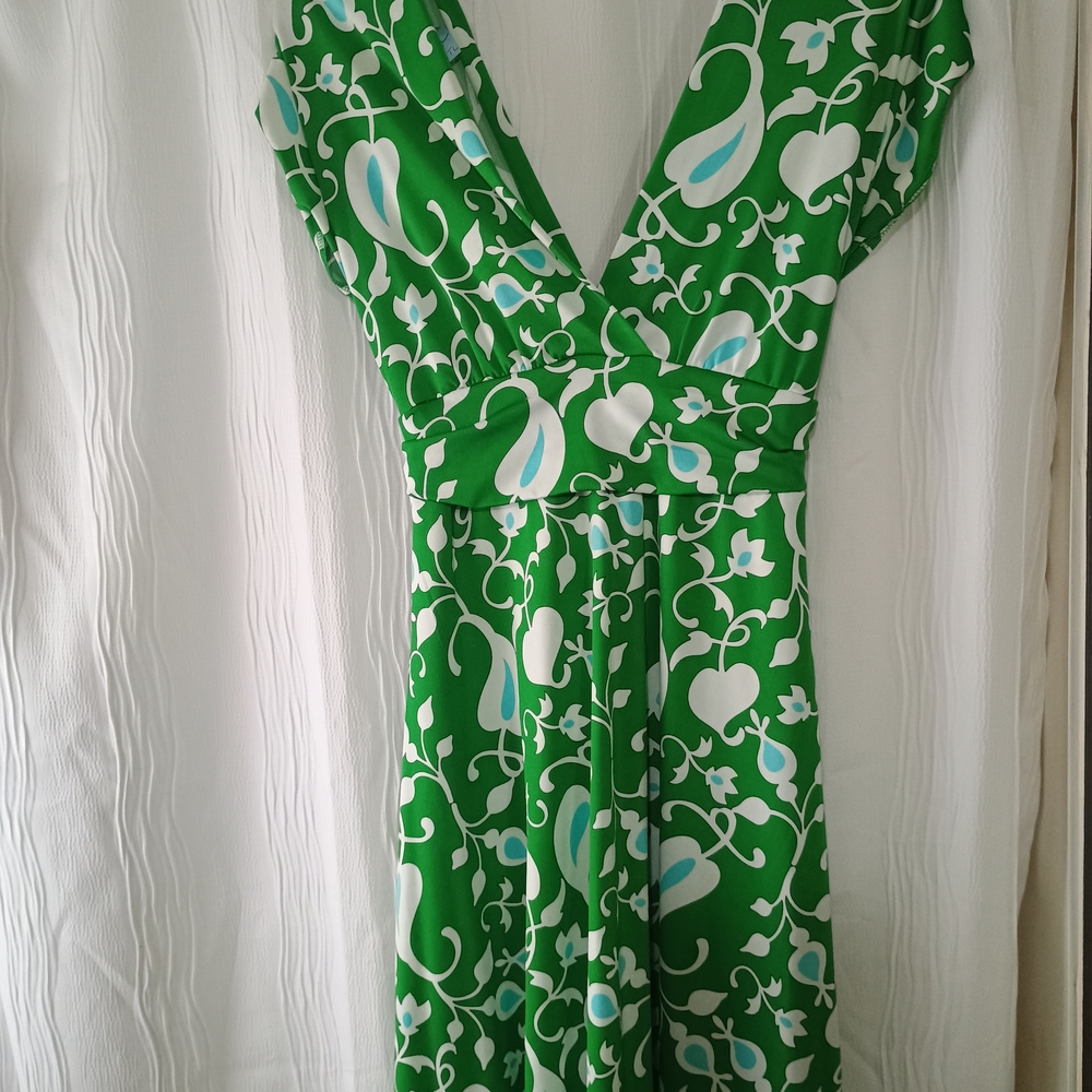 Green Floral Print V-Neck Maxi Dress